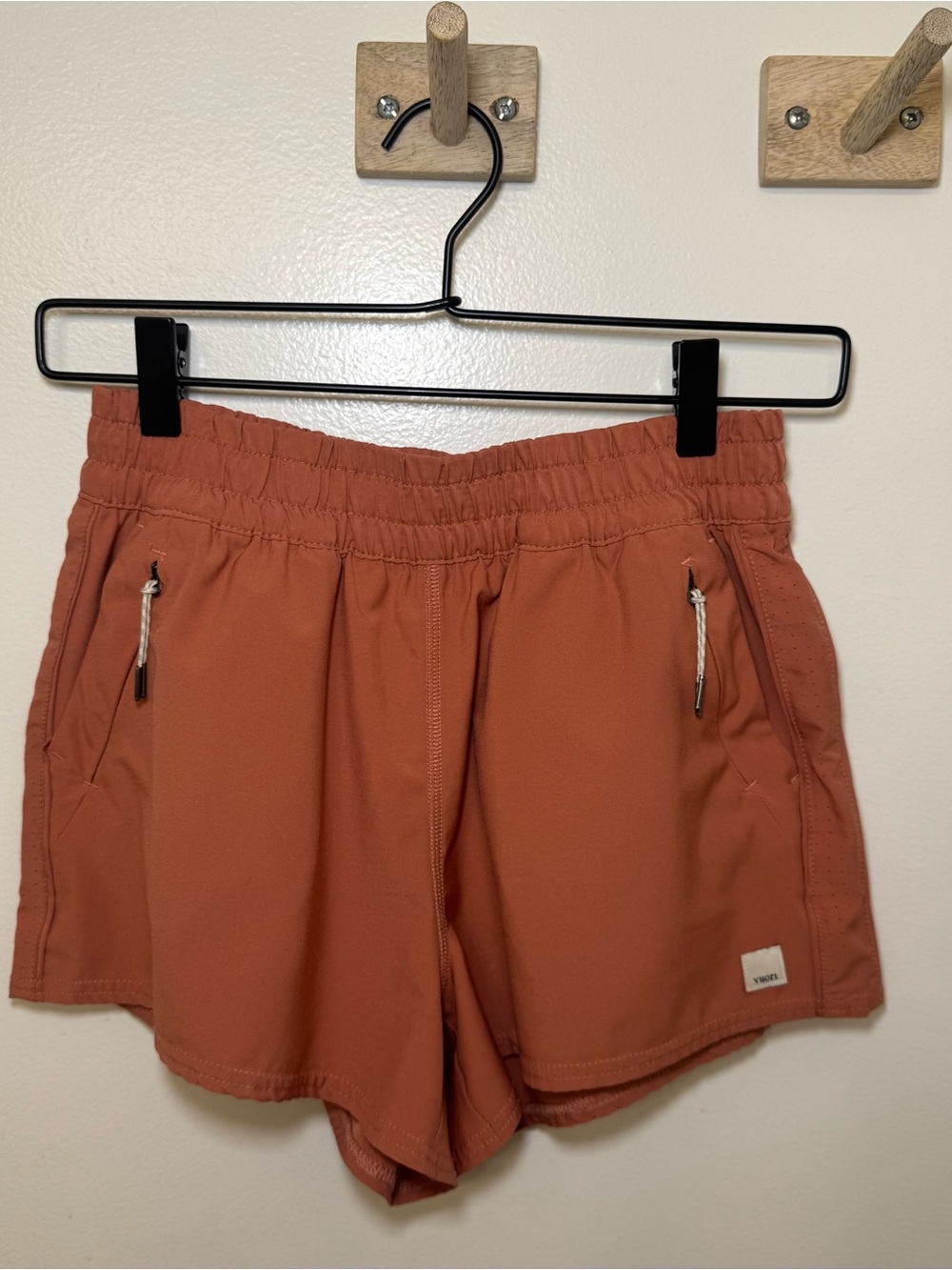 Vuori Athletic Shorts Women's Size Small